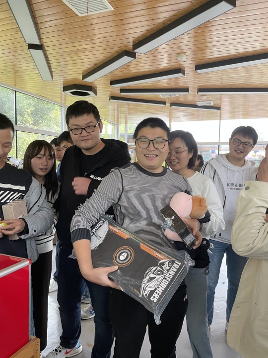 由創(chuàng)科技 由創(chuàng)科技