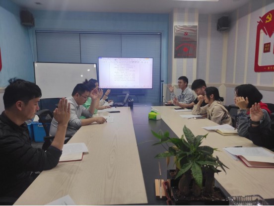 由創科技 由創科技