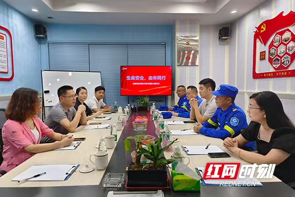 16590008982972.jpg u藍座談會.jpg